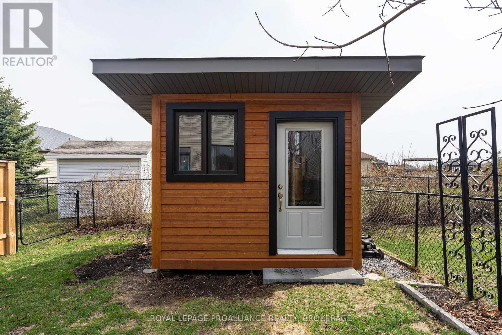 136 Simurda Court, Loyalist, Ontario  K7N 0A8 - Photo 8 - X13019402