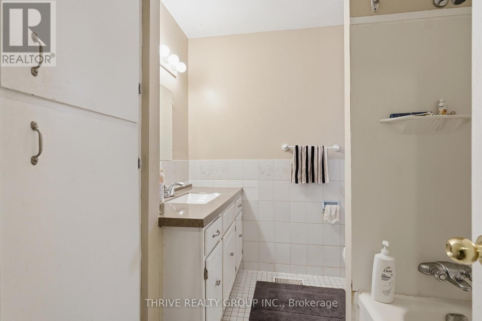 447 Castlegrove Court N, London North, Ontario  N6G 1L2 - Photo 23 - X13019190