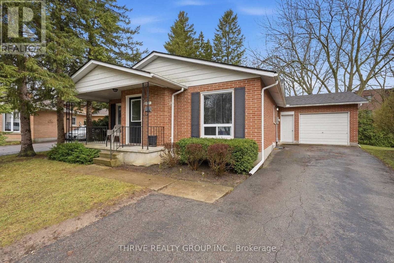 447 Castlegrove Court N, London North, Ontario  N6G 1L2 - Photo 3 - X13019190