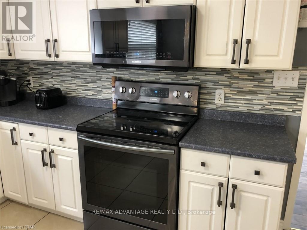 Upper - 17 Sterling Street, London East, Ontario  N5Y 1Y4 - Photo 10 - X13019226