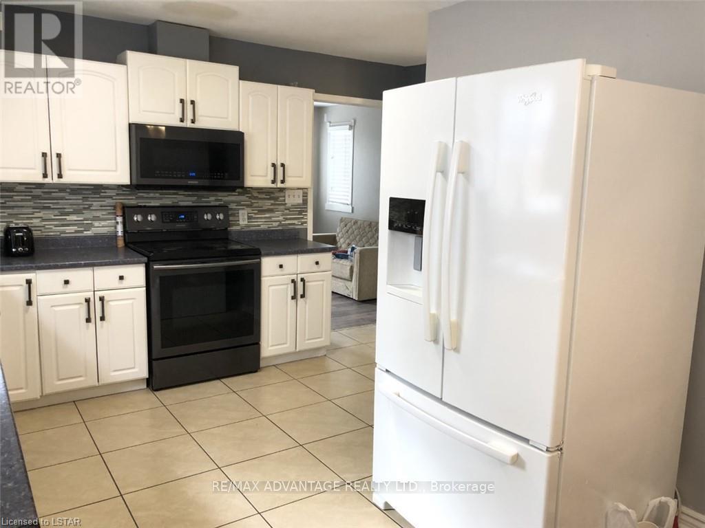 Upper - 17 Sterling Street, London East, Ontario  N5Y 1Y4 - Photo 11 - X13019226