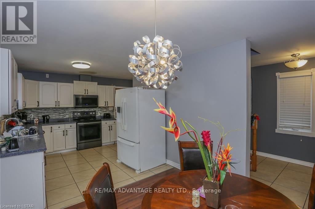 Upper - 17 Sterling Street, London East, Ontario  N5Y 1Y4 - Photo 5 - X13019226