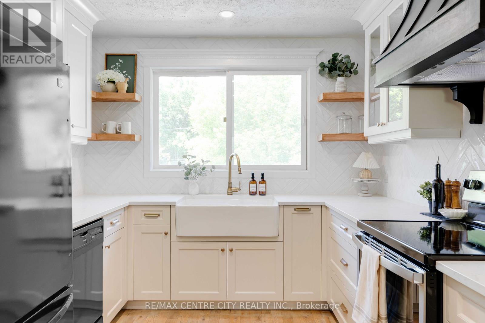 478 Moore Street, London South, Ontario  N6C 2C2 - Photo 10 - X13019312