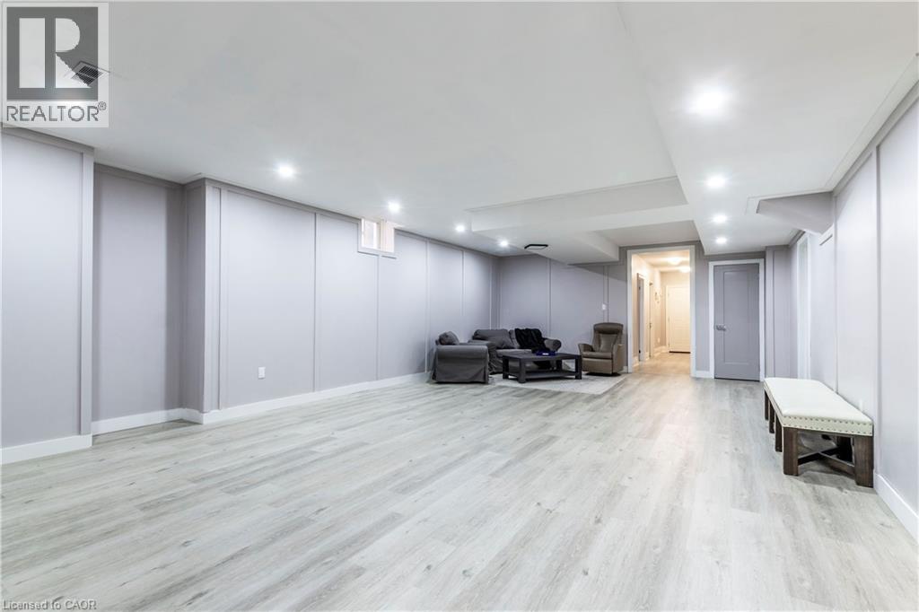 72 Pond View Gate, Waterdown, Ontario  L8B 2A1 - Photo 39 - 40819472