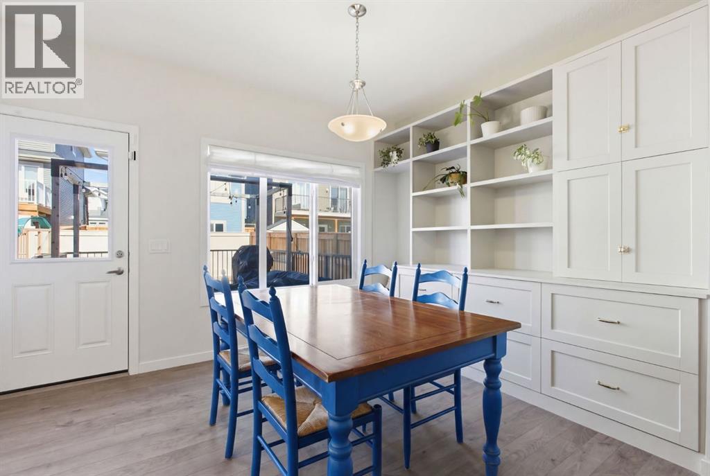 316 Sundown View, Cochrane, Alberta  T4C 2R2 - Photo 8 - A2294661