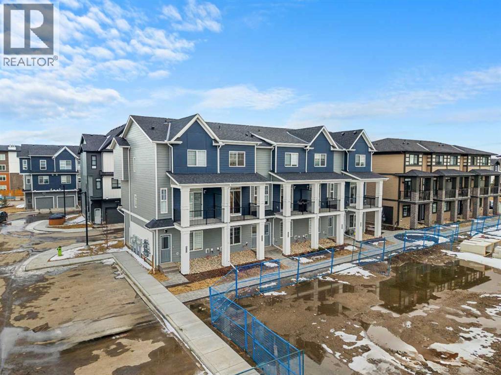 132, 285 Chelsea Court, Chestermere, Alberta  T1X 2W7 - Photo 2 - A2300056