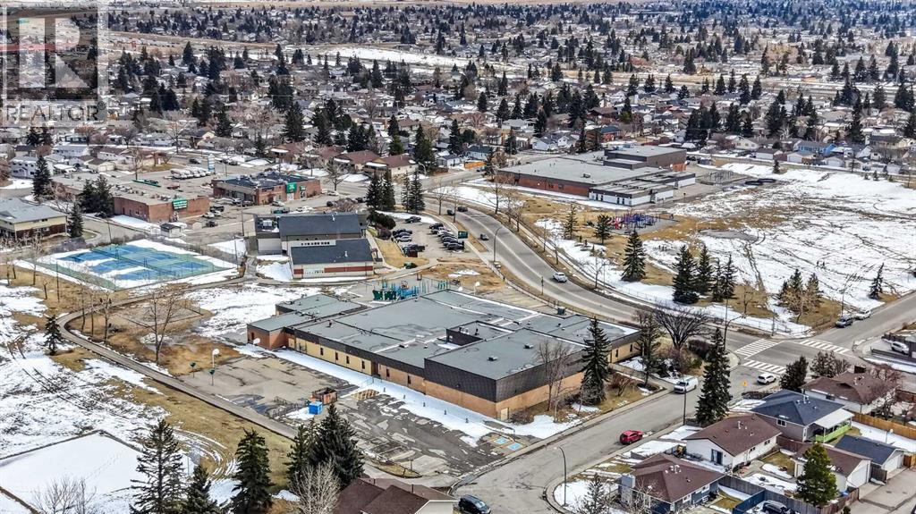 5835 28 Avenue Ne, Calgary, Alberta  T1Y 2E4 - Photo 49 - A2300329