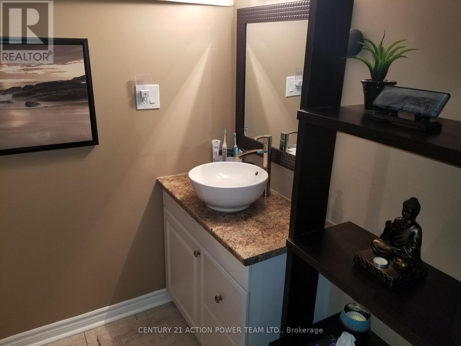 B - 1512 Blackheath Street, Ottawa, Ontario  K1E 1K7 - Photo 9 - X13019320