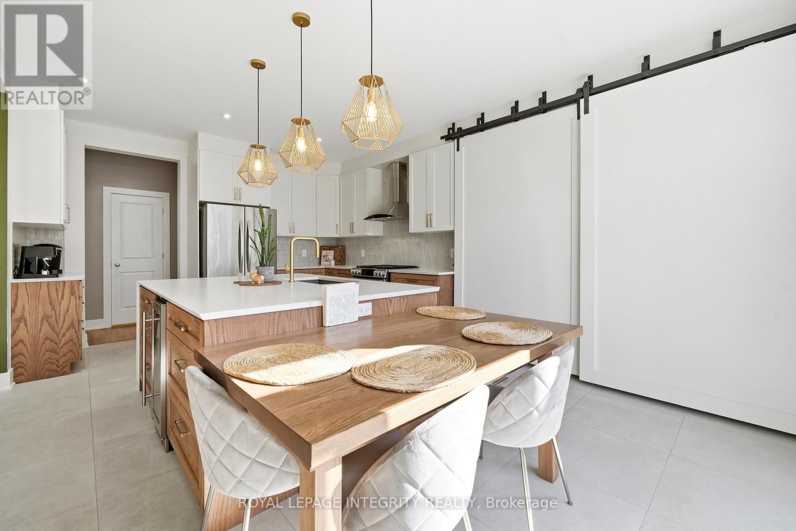 525 Yellow Birch Street, Ottawa, Ontario  K1W 0J3 - Photo 12 - X13019358