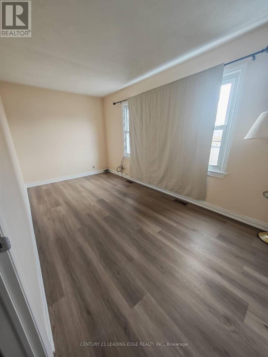 2nd Floor - 364 Wilson Road S, Oshawa, Ontario  L1H 6C7 - Photo 9 - E12950922