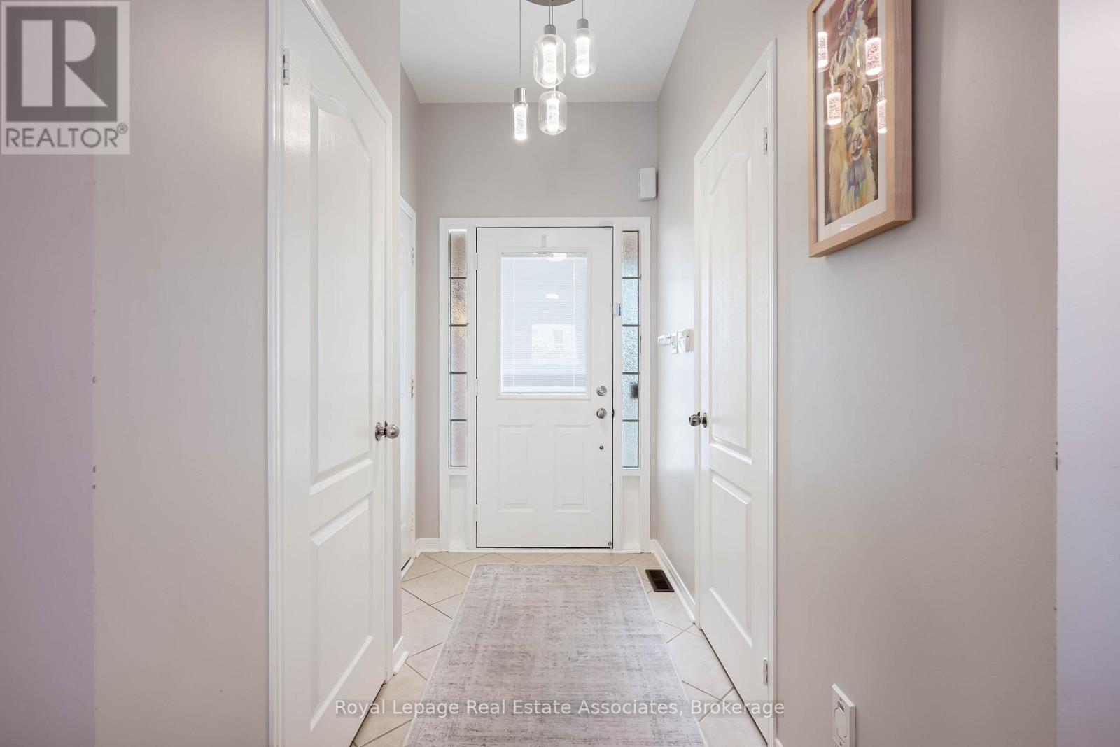 3867 Stardust Drive, Mississauga, Ontario  L5M 7Z9 - Photo 13 - W12951748