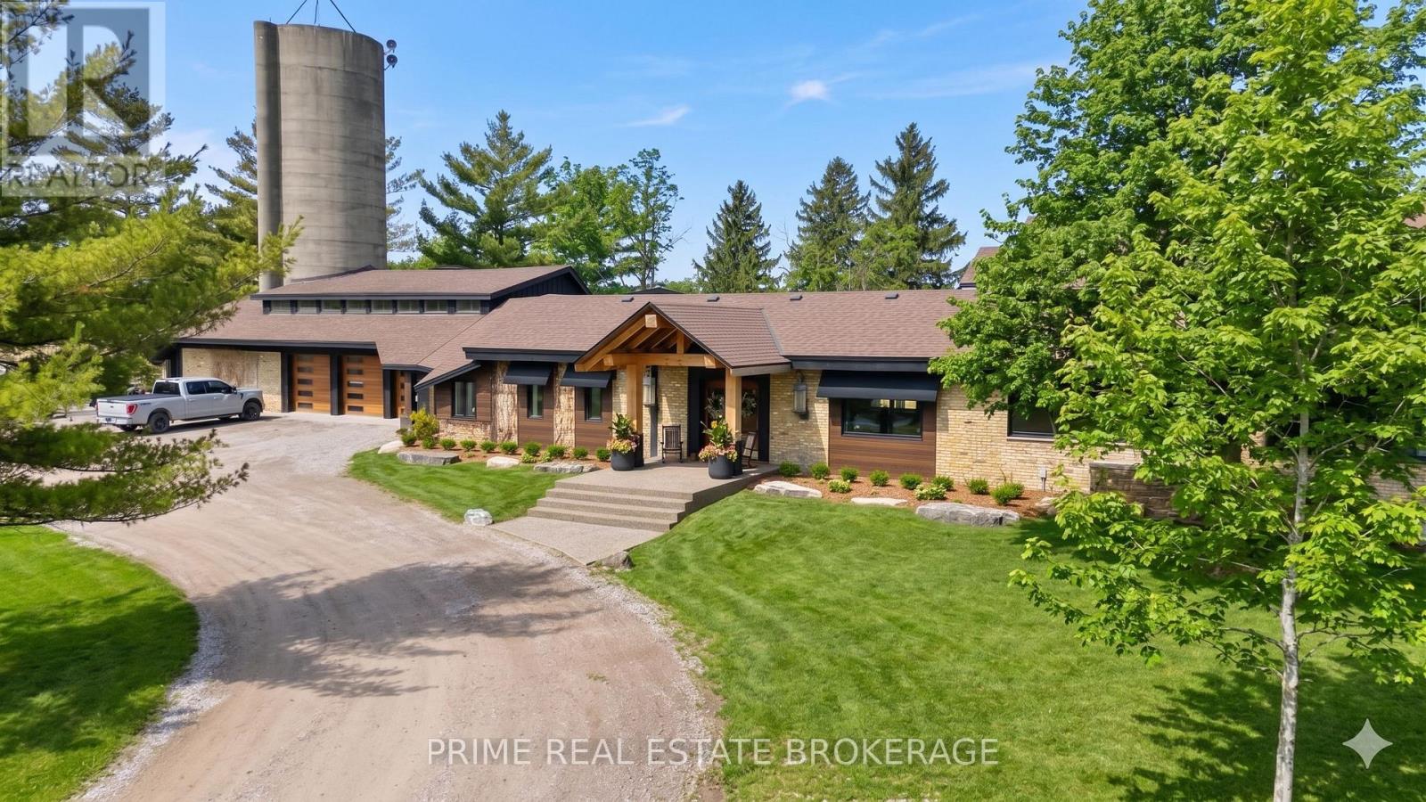 10096 Charlton Drive, Middlesex Centre, Ontario  N0M 1P0 - Photo 4 - X12967498