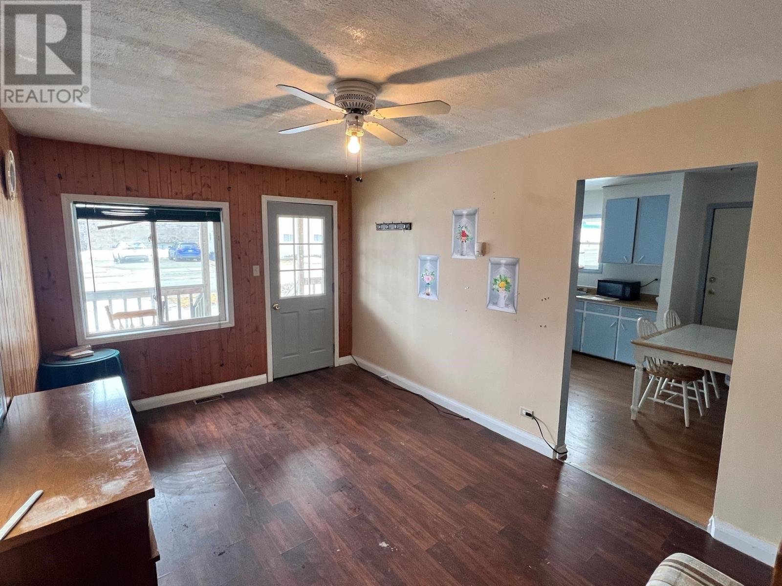 131 Burns St, Atikokan, Ontario  P0T 1C0 - Photo 6 - TB2600740