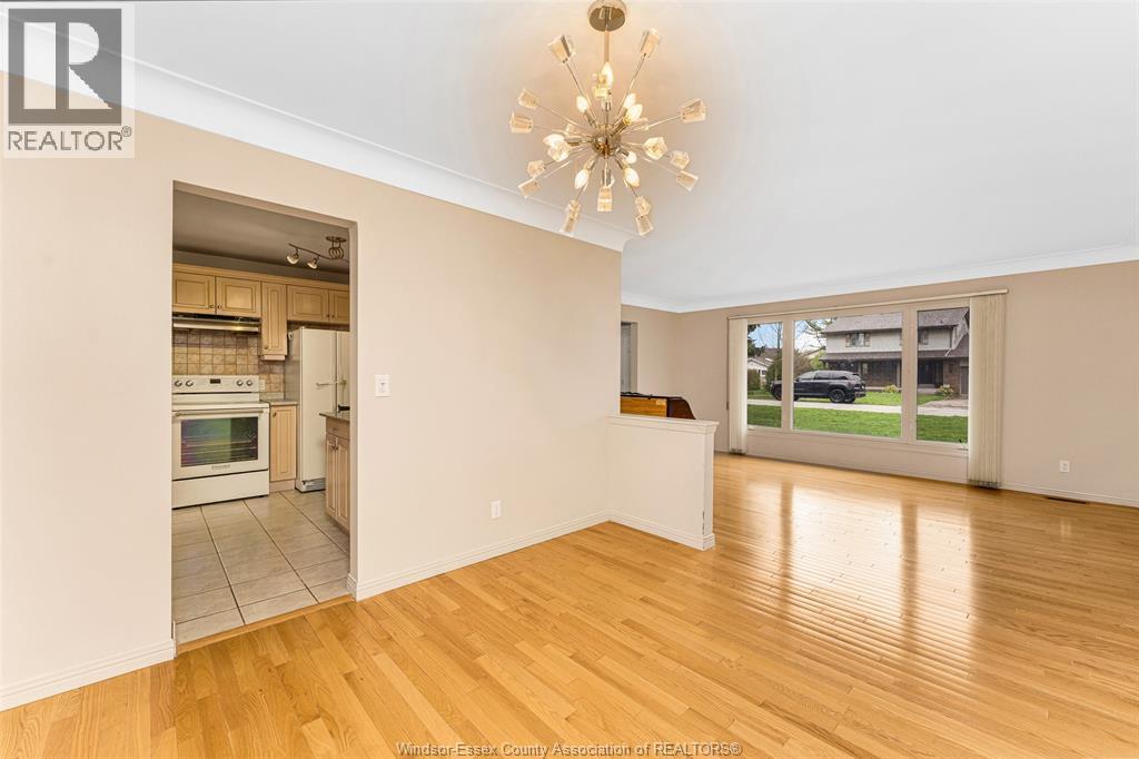 313 Barry Avenue, Tecumseh, Ontario  N8N 2G2 - Photo 14 - 26008575