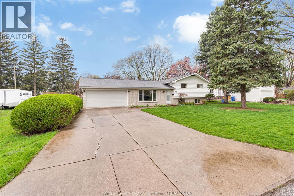 313 Barry Avenue, Tecumseh, Ontario  N8N 2G2 - Photo 2 - 26008575