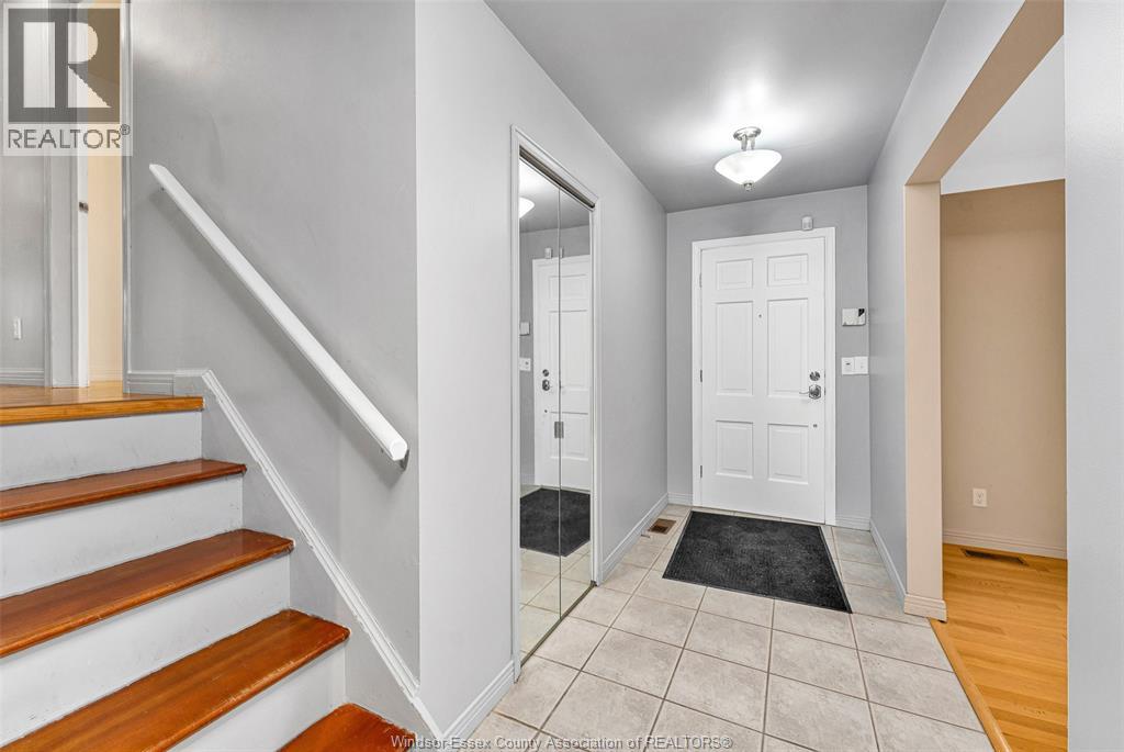 313 Barry Avenue, Tecumseh, Ontario  N8N 2G2 - Photo 9 - 26008575