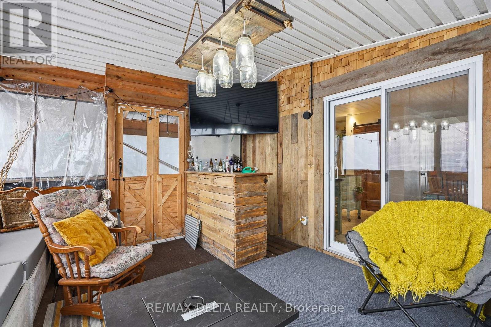 677 Ste Marie Street, Casselman, Ontario  K0A 1M0 - Photo 31 - X12947604