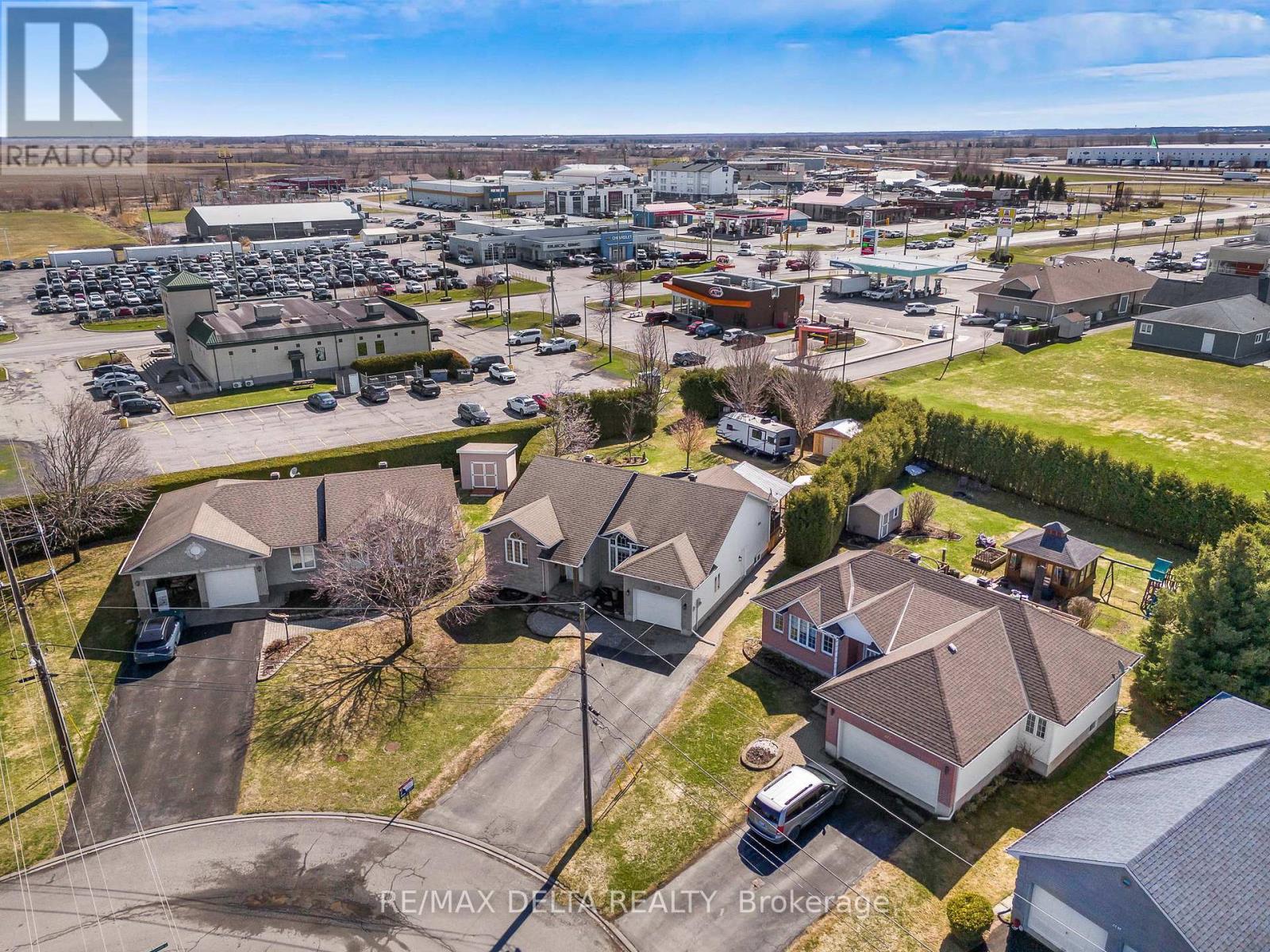 677 Ste Marie Street, Casselman, Ontario  K0A 1M0 - Photo 6 - X12947604