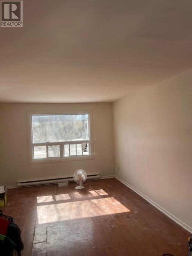 144 Ottawa, Elliot Lake, Ontario  P5A 2N8 - Photo 5 - SM260525