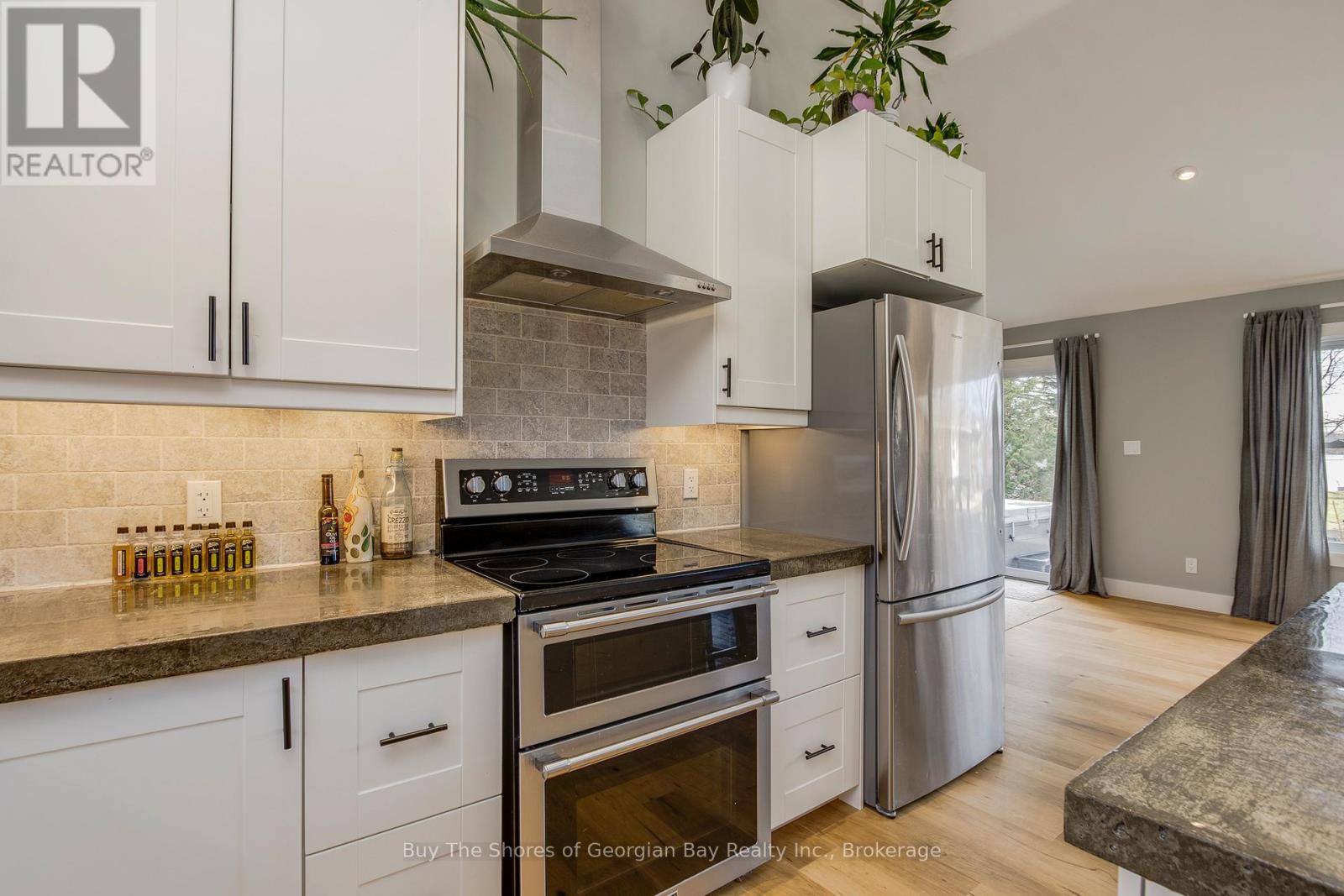 17 Wilcox Road, Tay, Ontario  L4S 2H3 - Photo 12 - S13019356