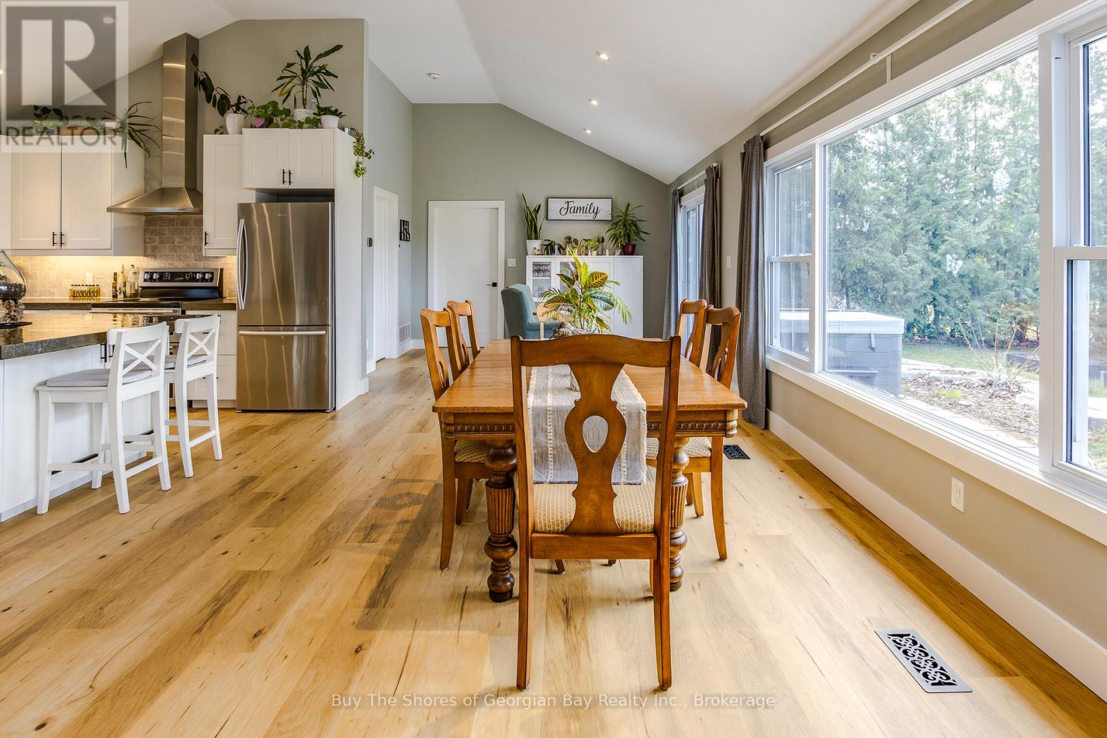 17 Wilcox Road, Tay, Ontario  L4S 2H3 - Photo 14 - S13019356