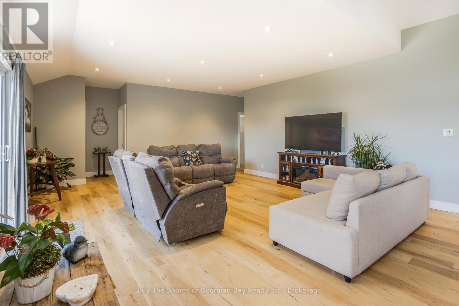 17 Wilcox Road, Tay, Ontario  L4S 2H3 - Photo 17 - S13019356