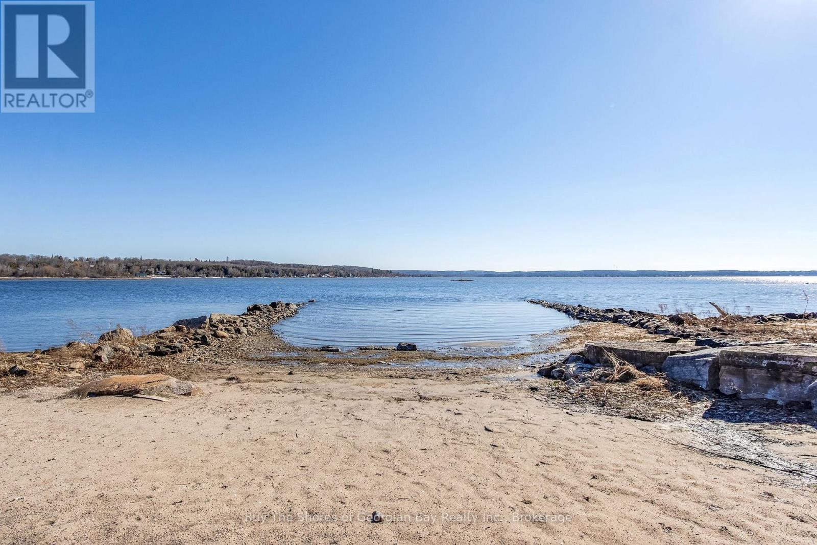 17 Wilcox Road, Tay, Ontario  L4S 2H3 - Photo 4 - S13019356