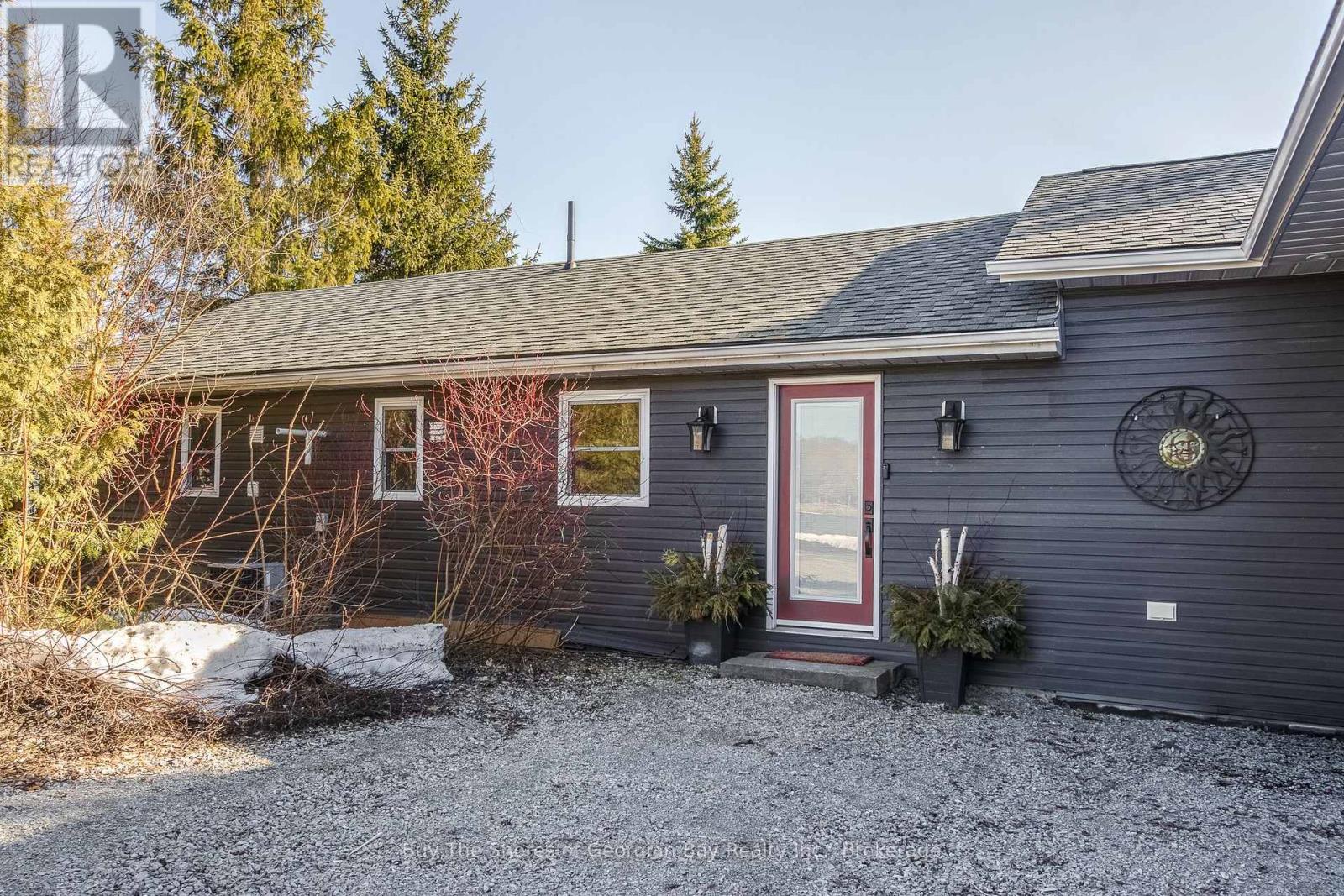 17 Wilcox Road, Tay, Ontario  L4S 2H3 - Photo 7 - S13019356