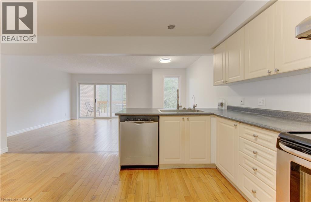 413 Laurel Gate Drive, Waterloo, Ontario  N2T 2S6 - Photo 10 - 40822358