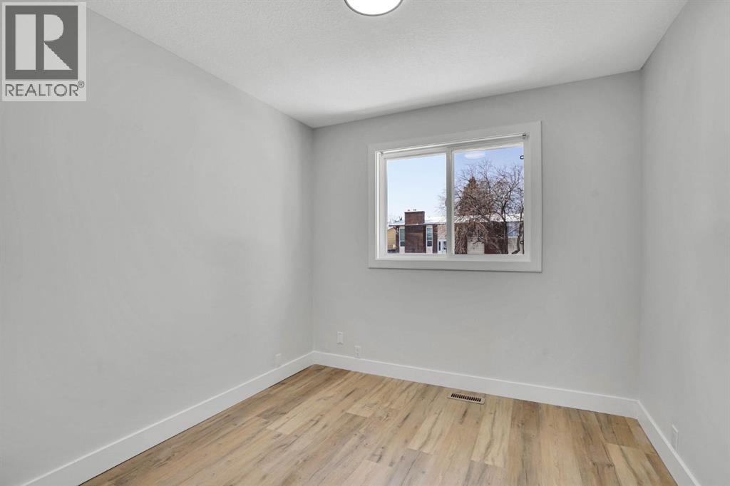 363 Templeside Circle NE, Calgary, Alberta  T1Y 3M1 - Photo 9 - A2297140