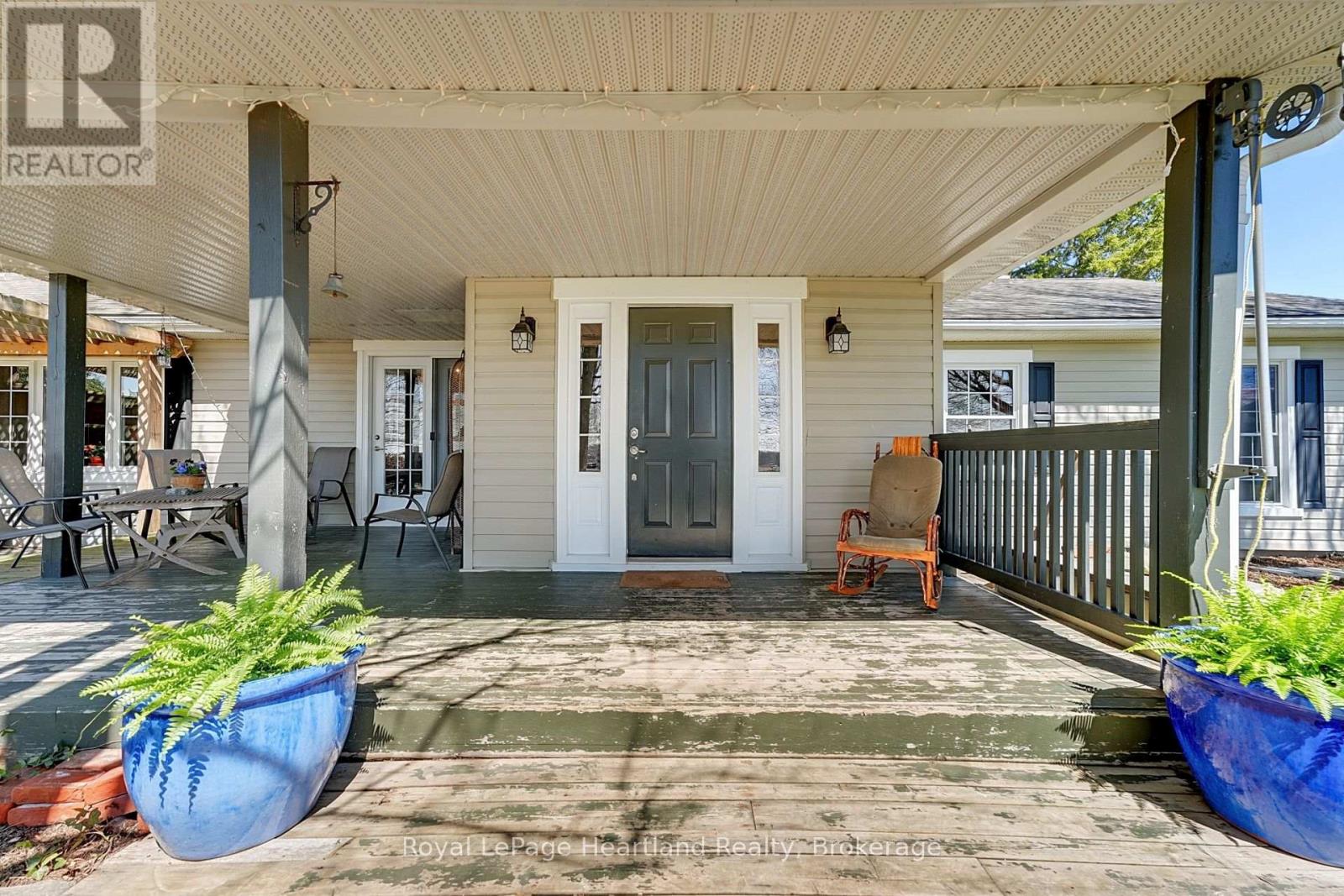 42163 Front Road, Huron East, Ontario  N0K 1W0 - Photo 37 - X13019390