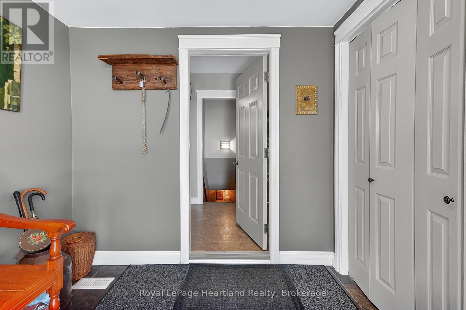 42163 Front Road, Huron East, Ontario  N0K 1W0 - Photo 5 - X13019390