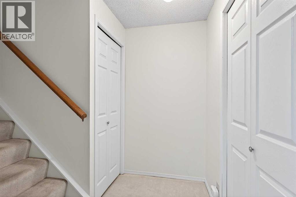 26, 28 Berwick Crescent NW, Calgary, Alberta  T3K 1Y7 - Photo 35 - A2302102