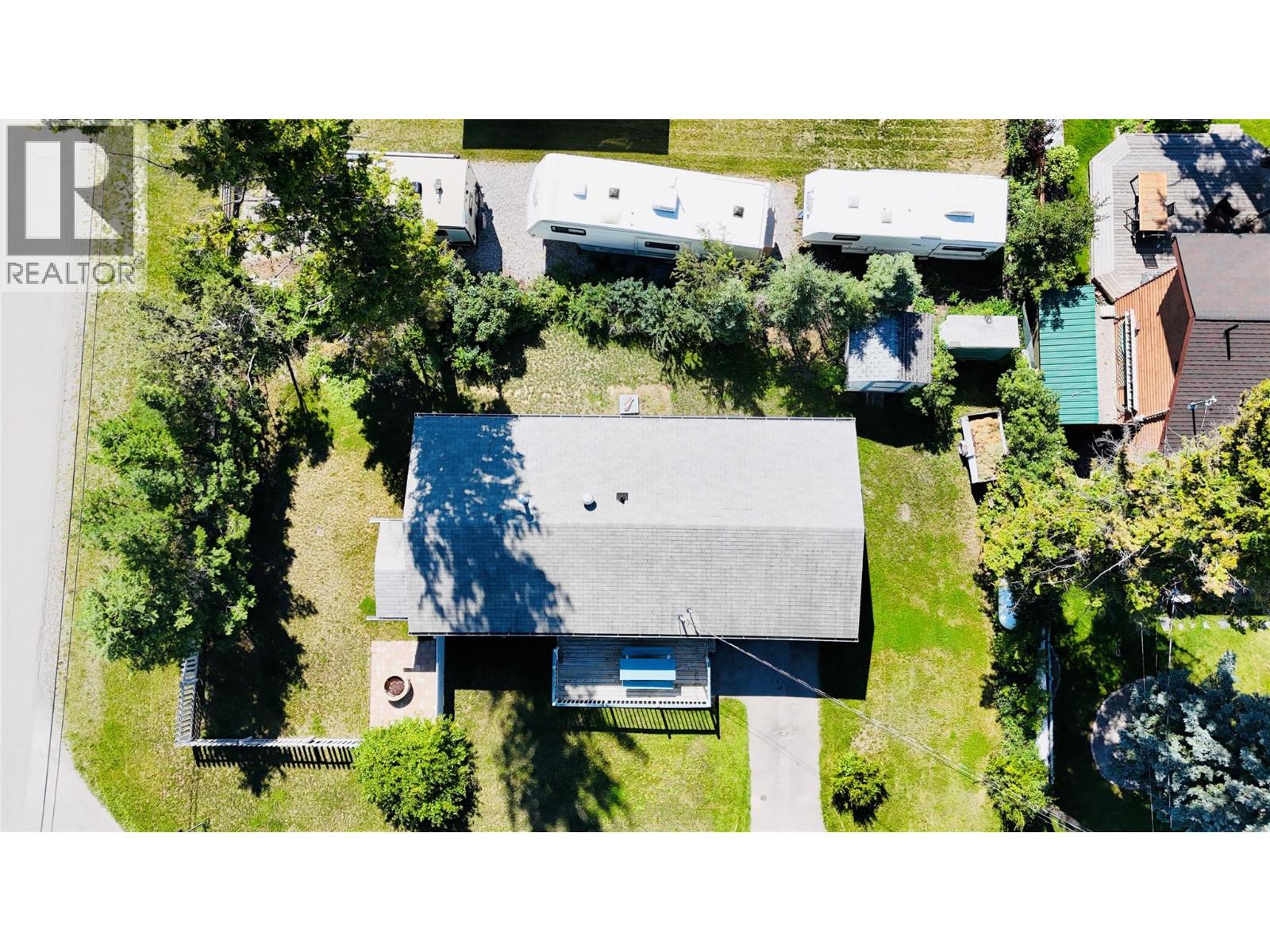 4688 Poplar Street, Windermere, British Columbia  V0B 2L2 - Photo 35 - 10357926