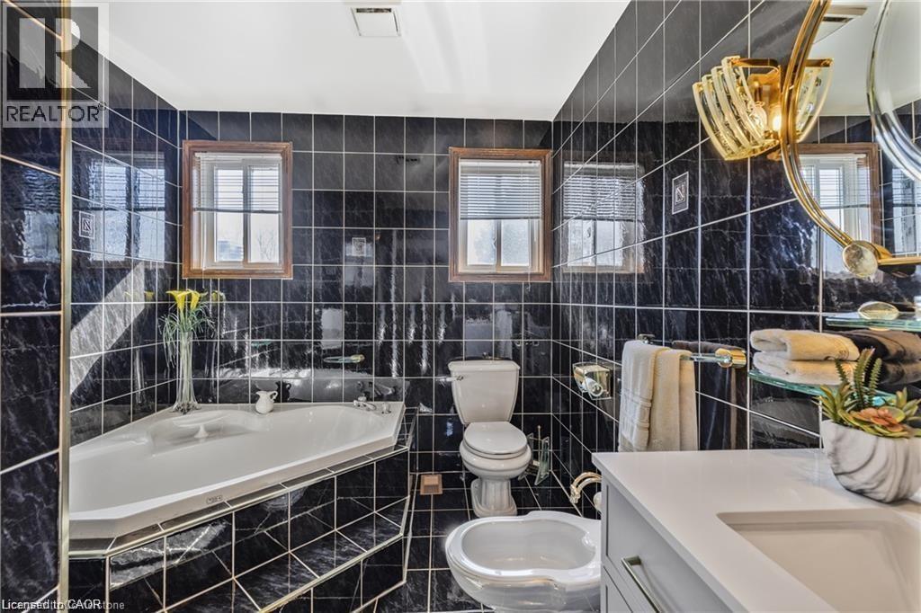 266 Sumach Drive, Burlington, Ontario  L7T 0B5 - Photo 28 - 40818345