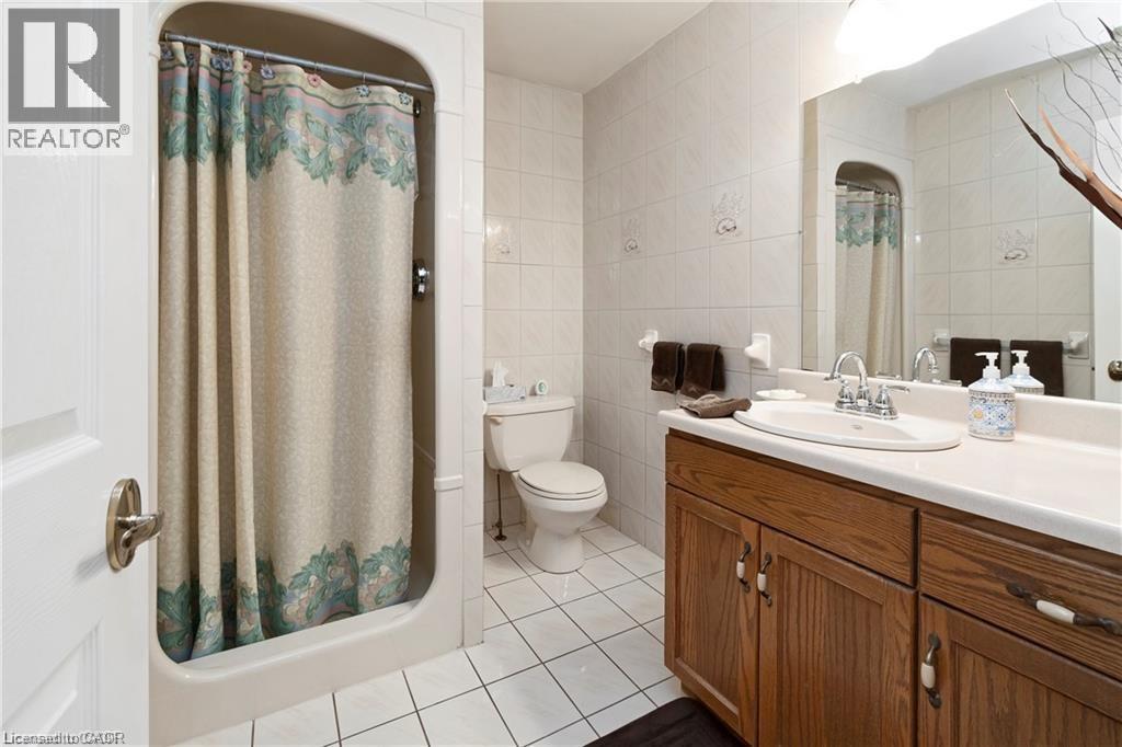 266 Sumach Drive, Burlington, Ontario  L7T 0B5 - Photo 18 - 40818345