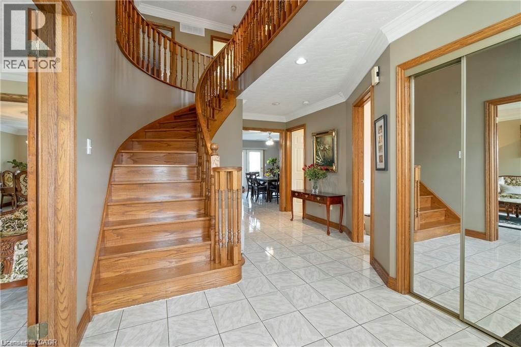 266 Sumach Drive, Burlington, Ontario  L7T 0B5 - Photo 6 - 40818345