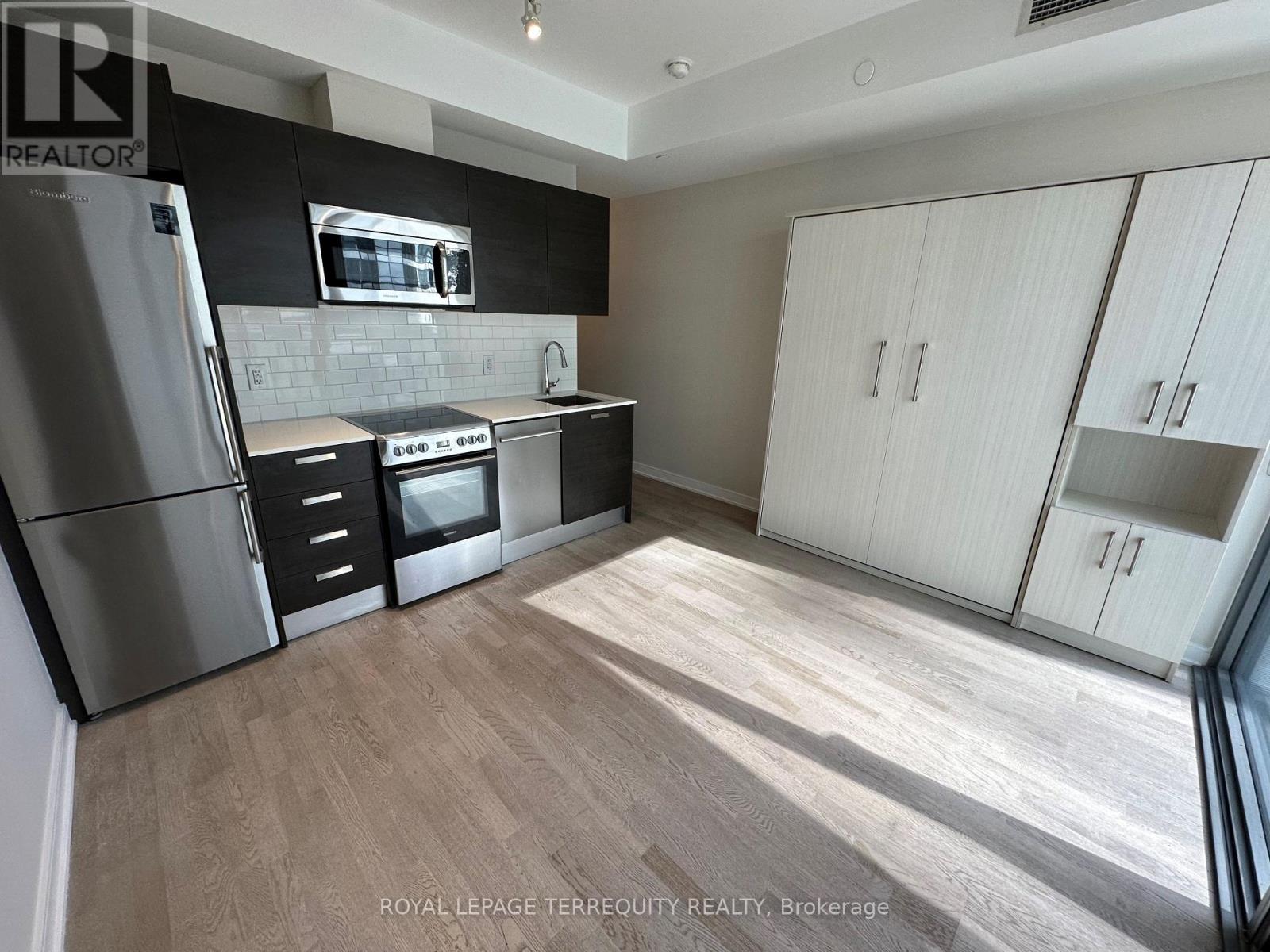 904 - 57 St. Joseph Street, Toronto, Ontario  M5S 0C5 - Photo 1 - C13019186