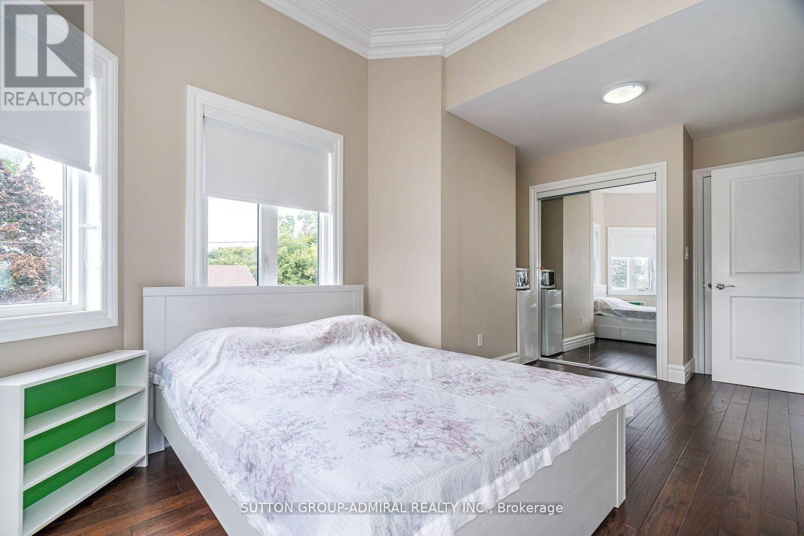 24 Ranee Avenue, Toronto, Ontario  M6A 1M6 - Photo 25 - C13019214