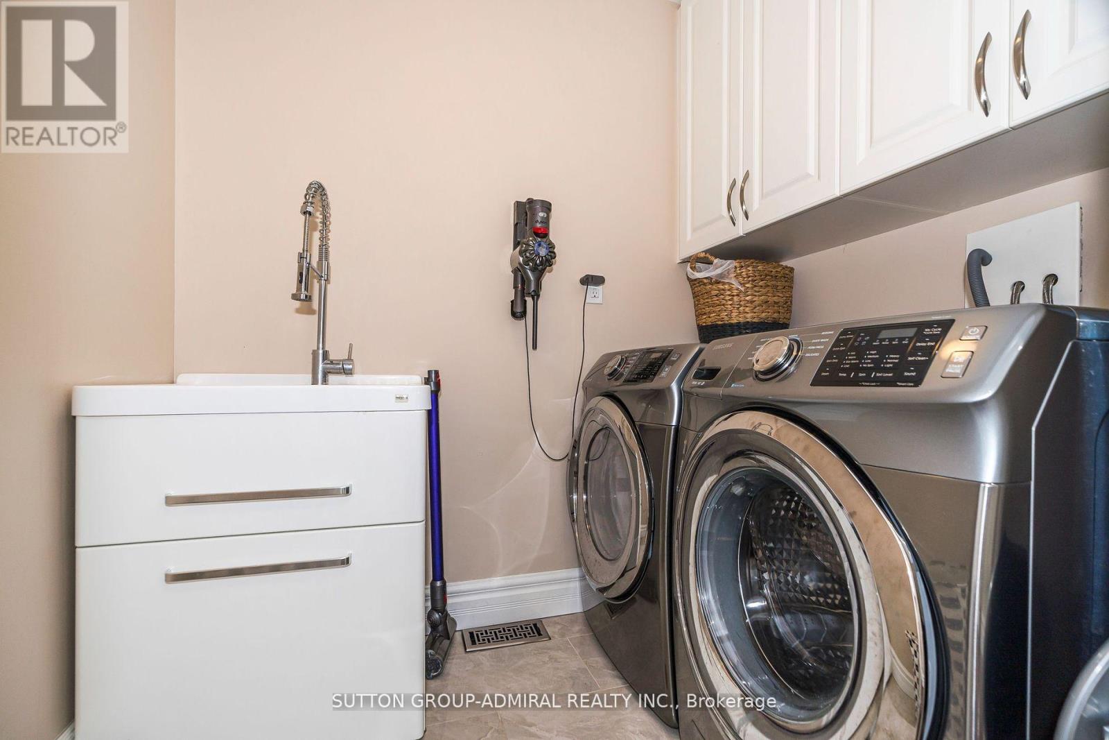 24 Ranee Avenue, Toronto, Ontario  M6A 1M6 - Photo 28 - C13019214