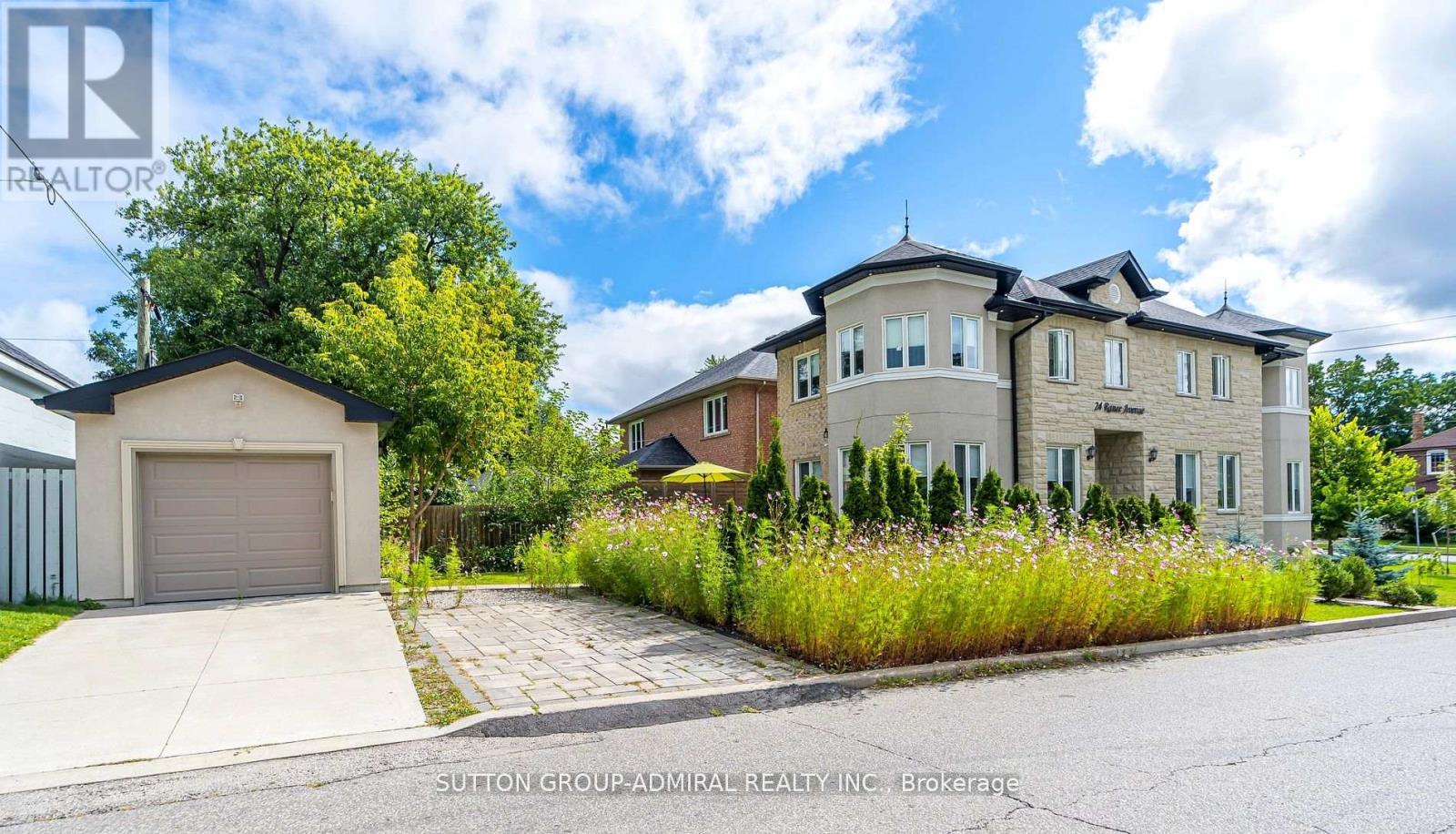 24 Ranee Avenue, Toronto, Ontario  M6A 1M6 - Photo 3 - C13019214