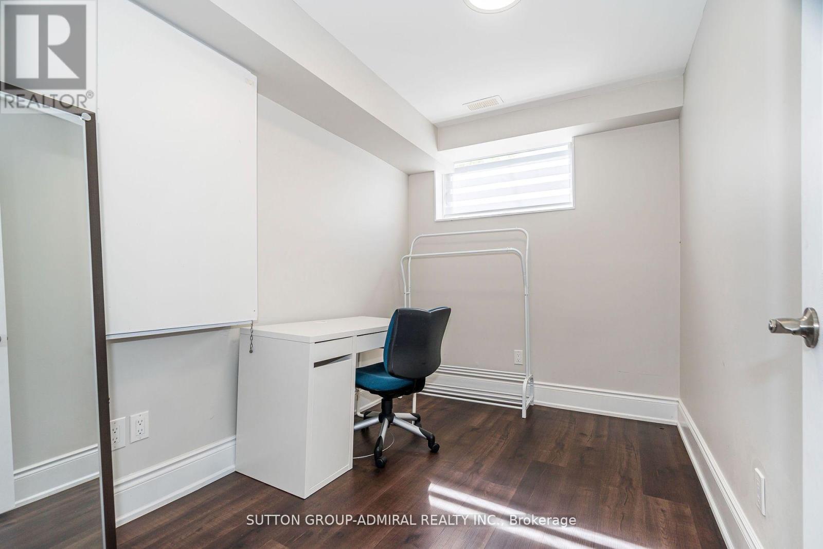 24 Ranee Avenue, Toronto, Ontario  M6A 1M6 - Photo 35 - C13019214