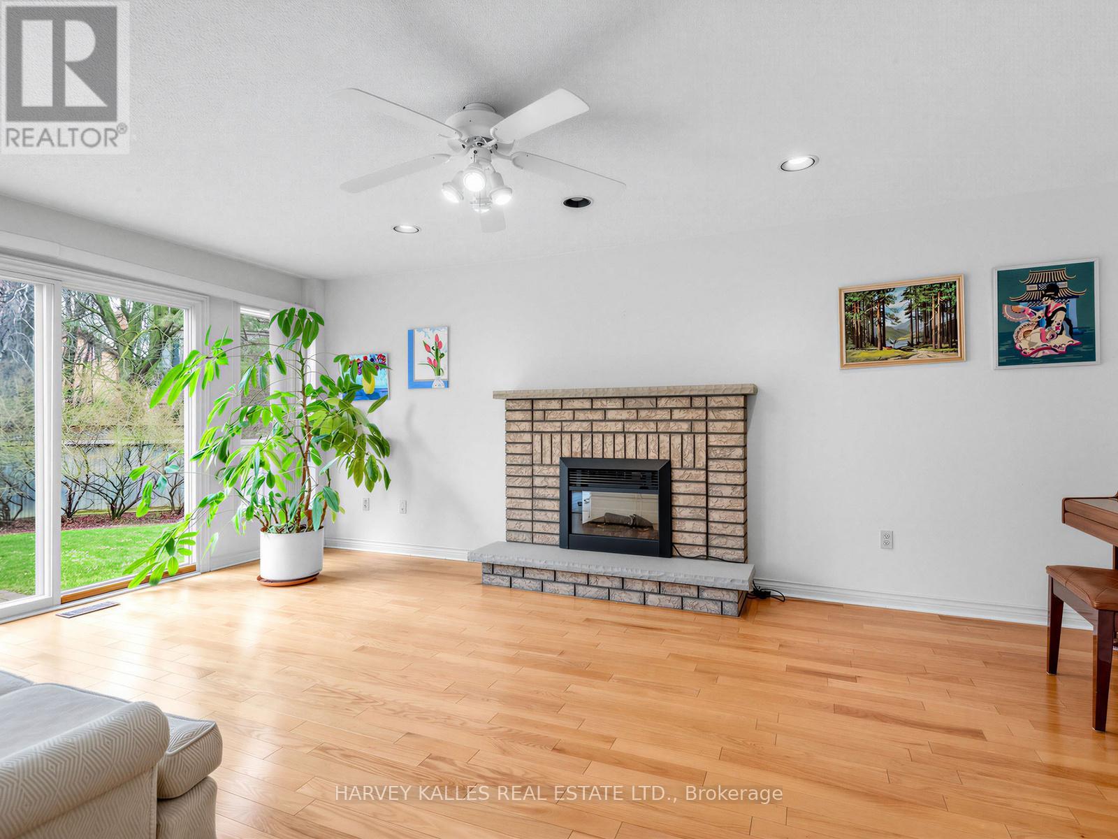 82 Bowring Walk, Toronto, Ontario  M3H 5Z7 - Photo 14 - C13019262