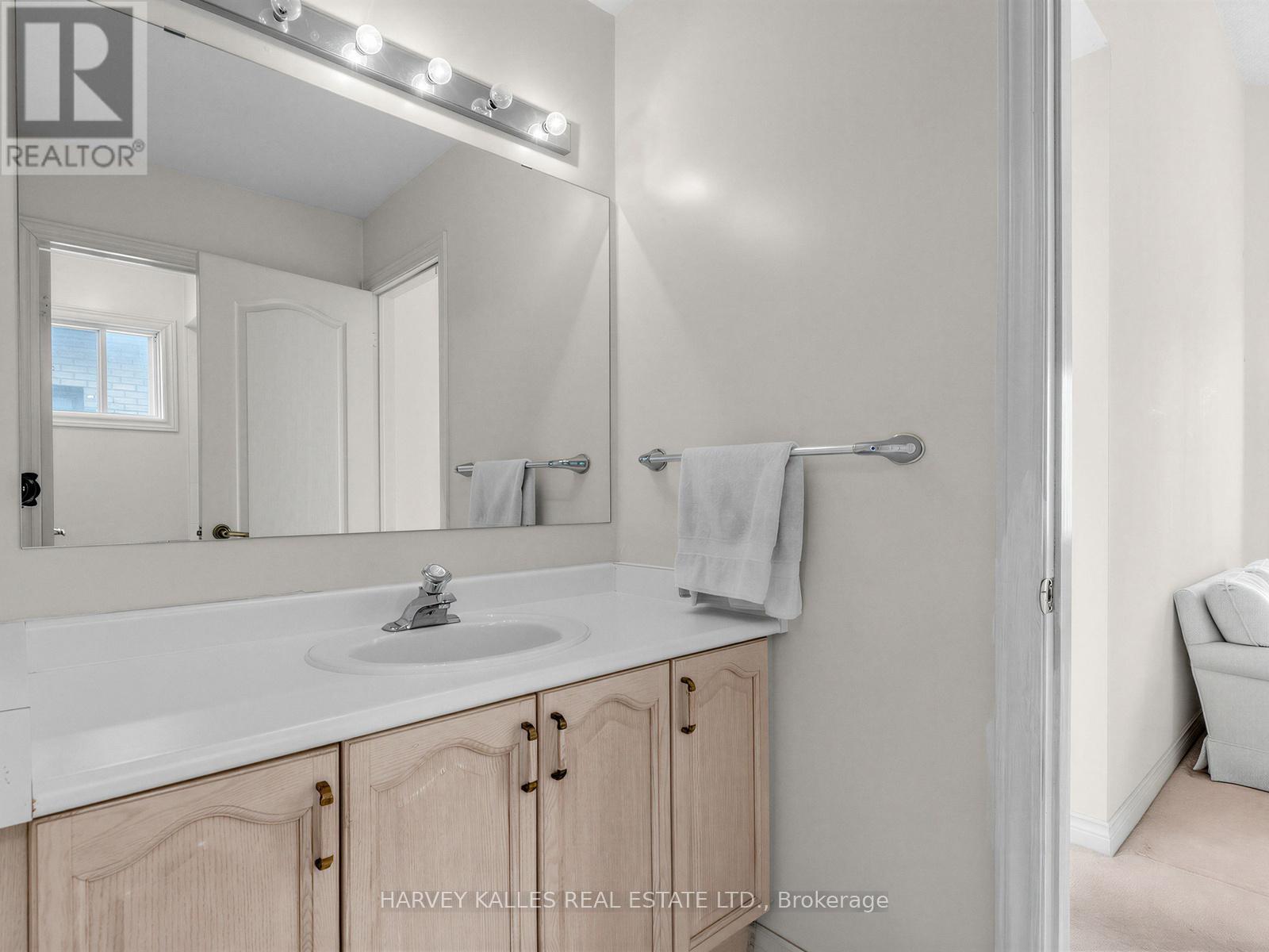 82 Bowring Walk, Toronto, Ontario  M3H 5Z7 - Photo 26 - C13019262