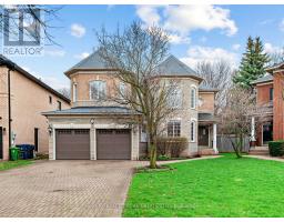 82 BOWRING WALK, Toronto, Ontario