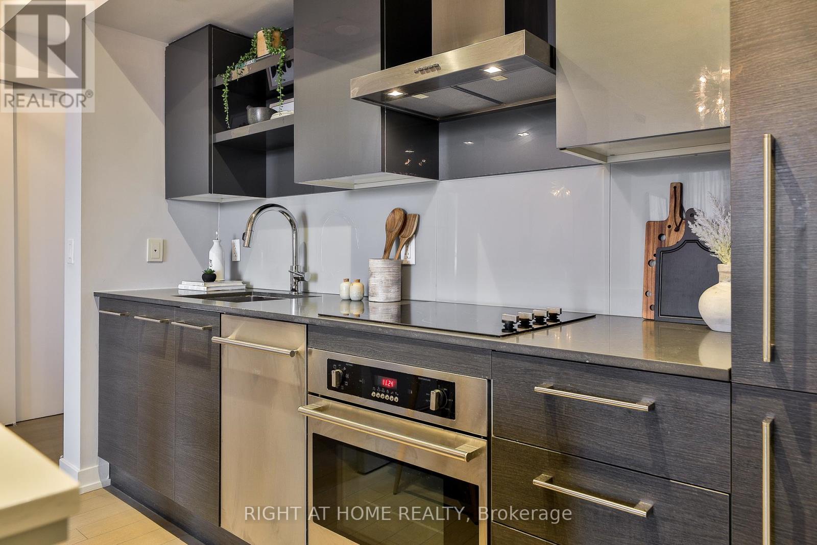 909 - 1030 King Street W, Toronto, Ontario  M6K 3N3 - Photo 6 - C13019266