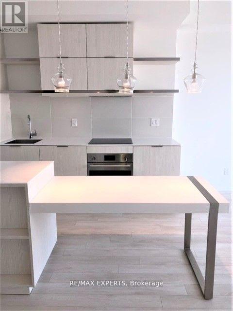 2001 - 197 Yonge Street, Toronto, Ontario  M5B 1M4 - Photo 2 - C13019296