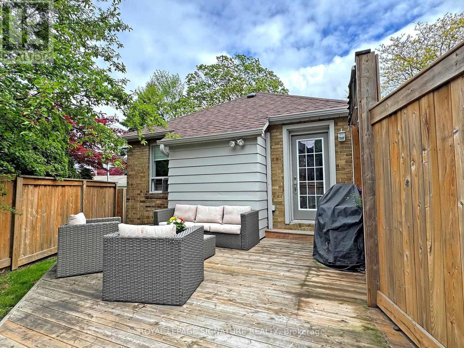 3 Kenrae Road, Toronto, Ontario  M4G 1X9 - Photo 18 - C13019306