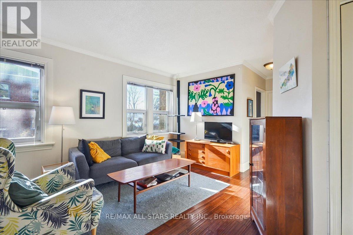 307 - 114 Vaughan Road, Toronto, Ontario  M6C 2M1 - Photo 3 - C13019350