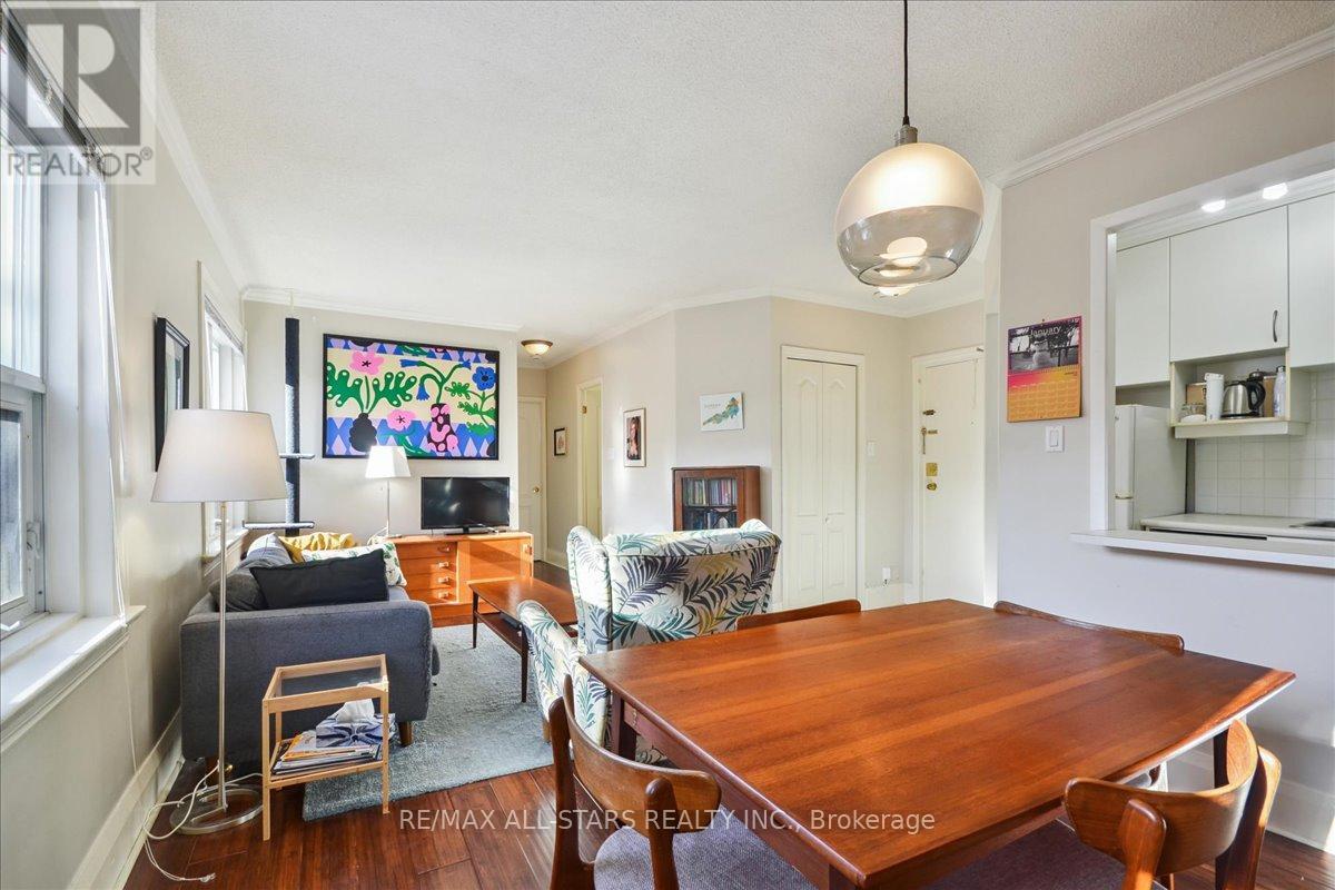 307 - 114 Vaughan Road, Toronto, Ontario  M6C 2M1 - Photo 5 - C13019350